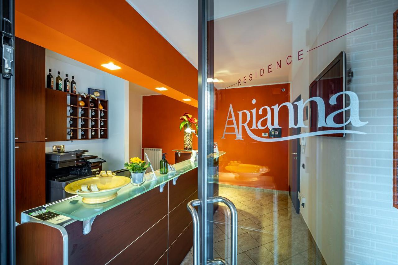 Residence Arianna Rosia Zewnętrze zdjęcie
