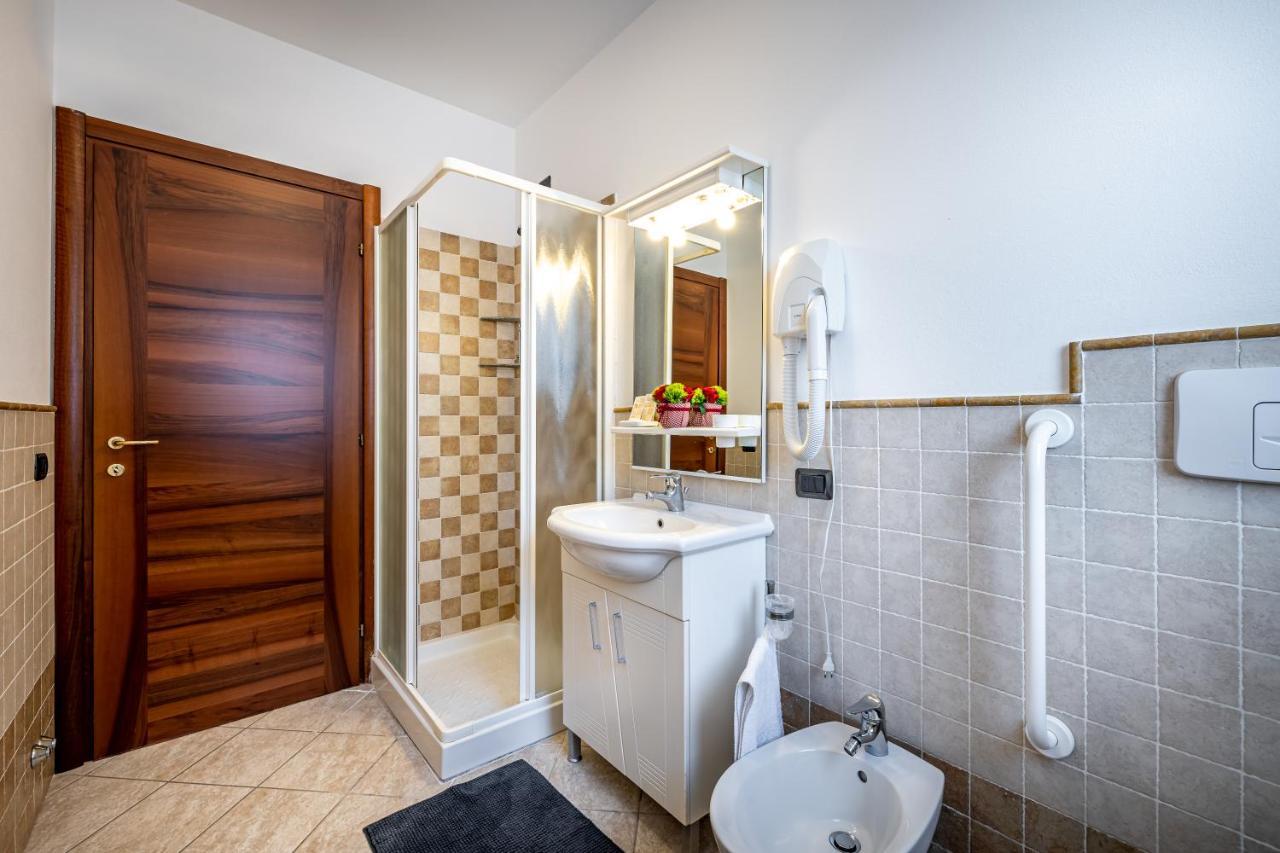 Residence Arianna Rosia Zewnętrze zdjęcie