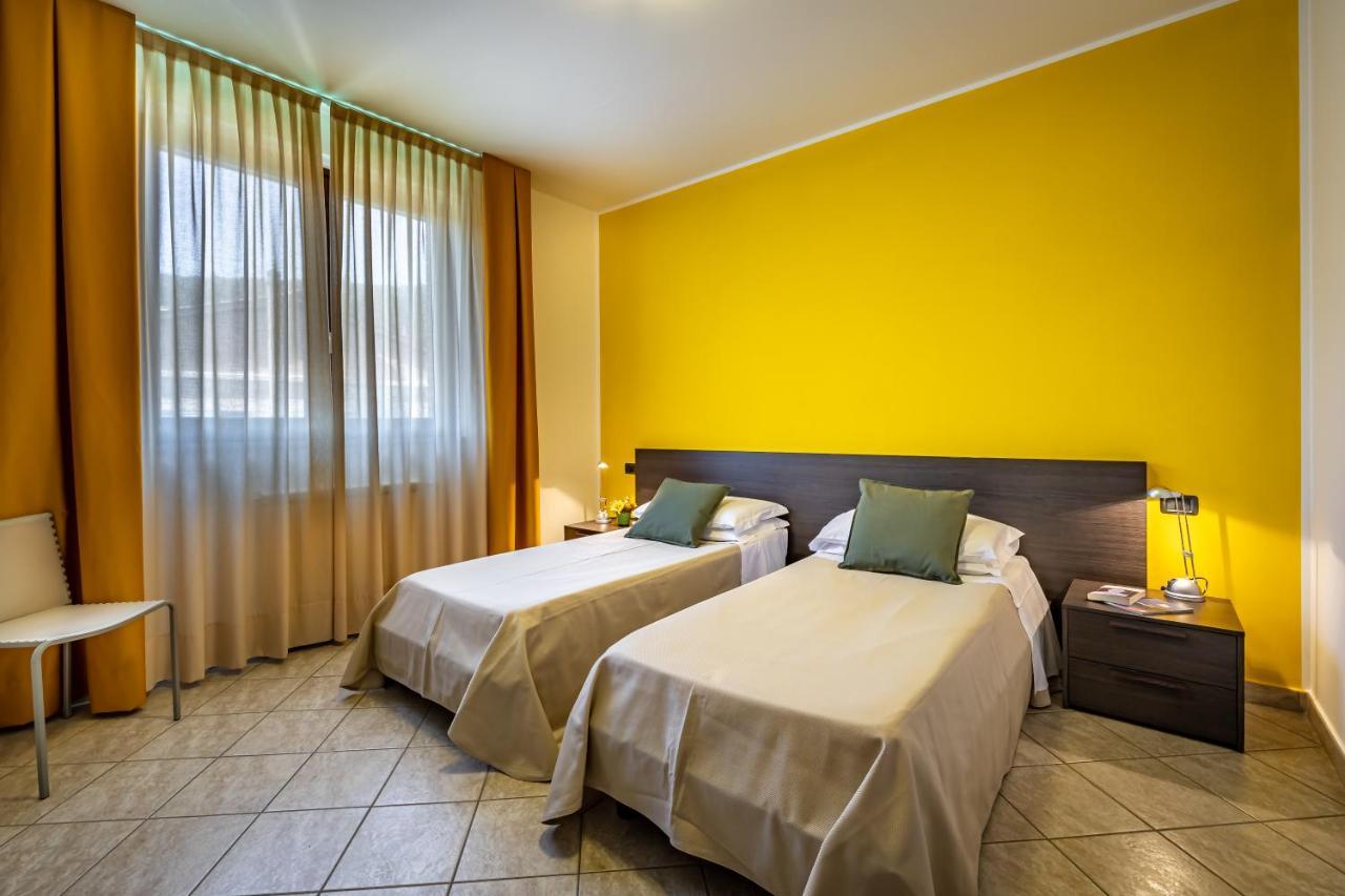 Residence Arianna Rosia Zewnętrze zdjęcie